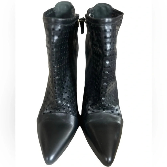 Sandro Black perforated leather laser cut booties excellent condition size 7.5 - Picture 7 of 8